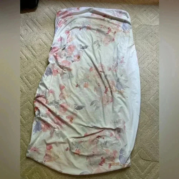 Oilo Studio Prim Floral Crib Sheet - Picture 1 of 4